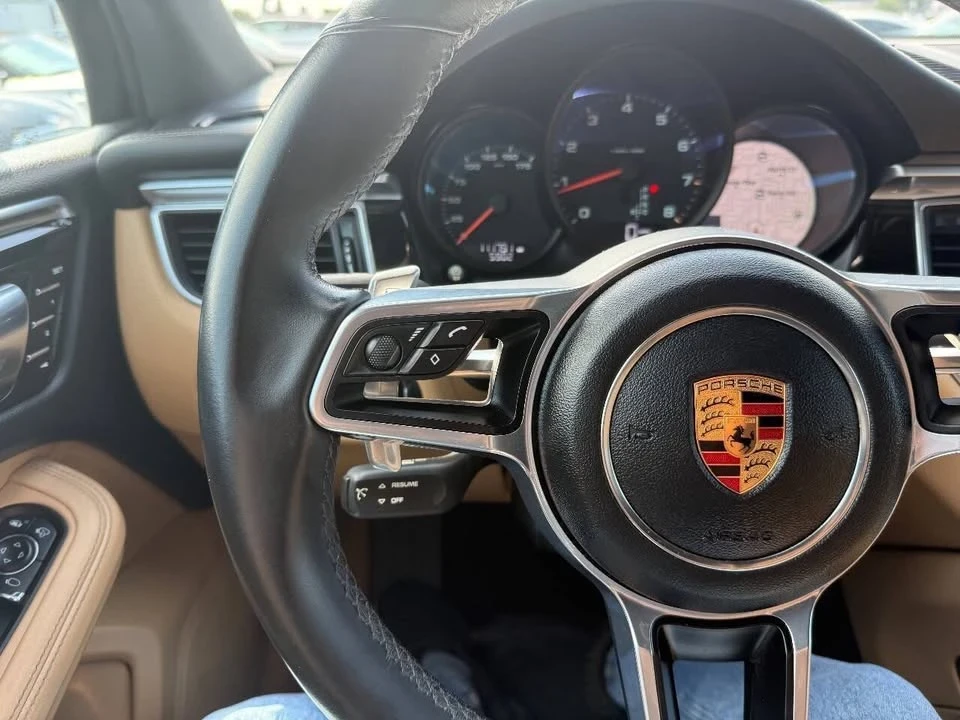 2018 Porsche Macan - Image 14 of 20
