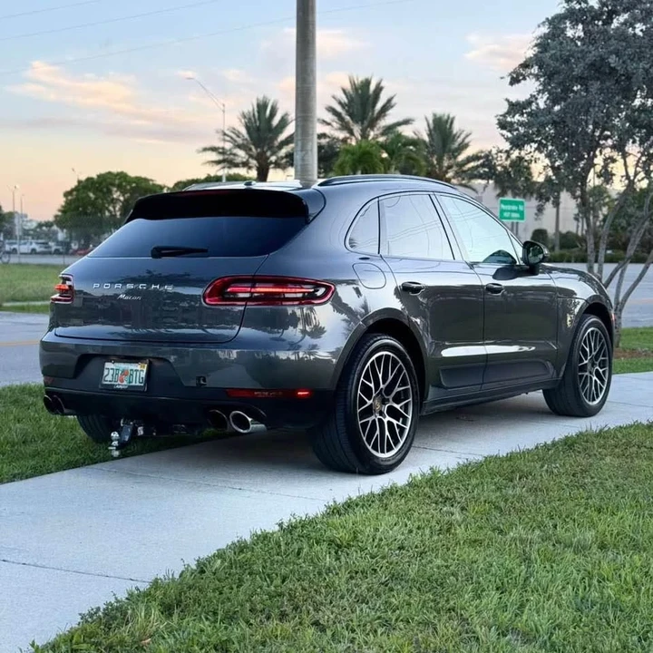 2018 Porsche Macan - Image 4 of 15