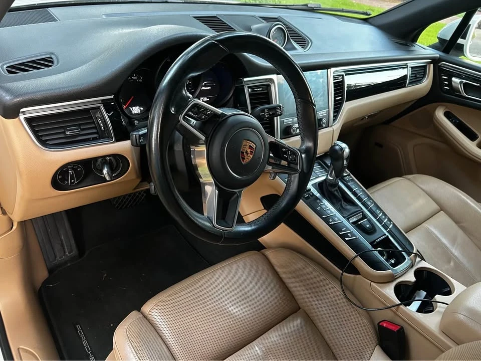 2018 Porsche Macan - Image 10 of 10