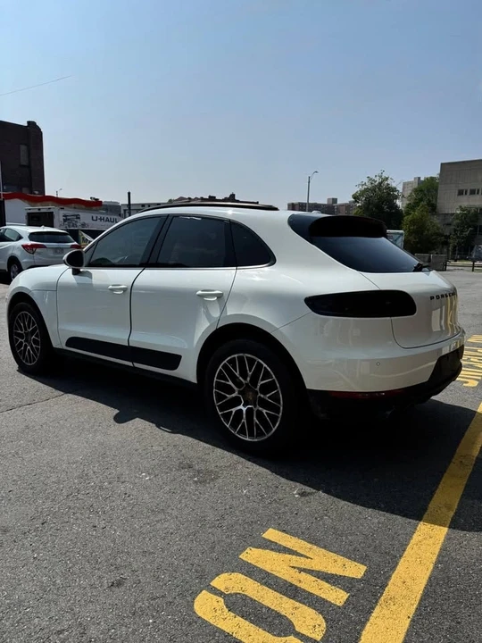 2018 Porsche Macan - Image 5 of 13