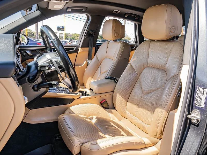 2018 Porsche Macan - Image 5 of 7