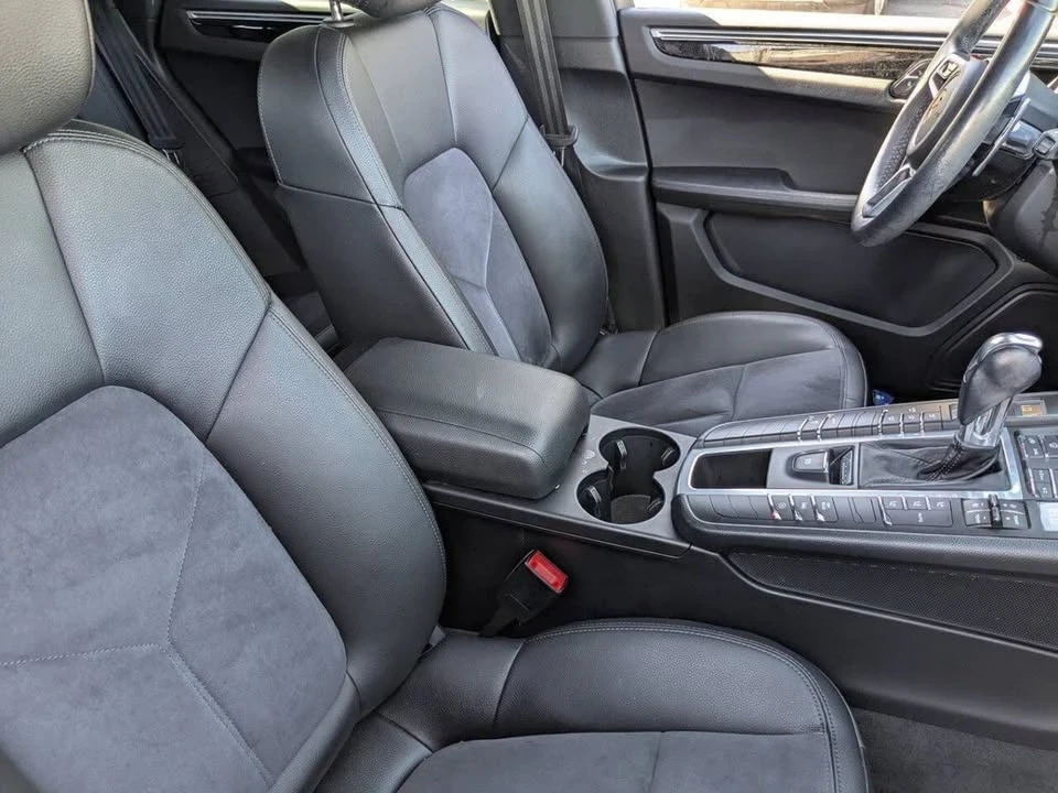 2018 Porsche Macan - Image 12 of 20