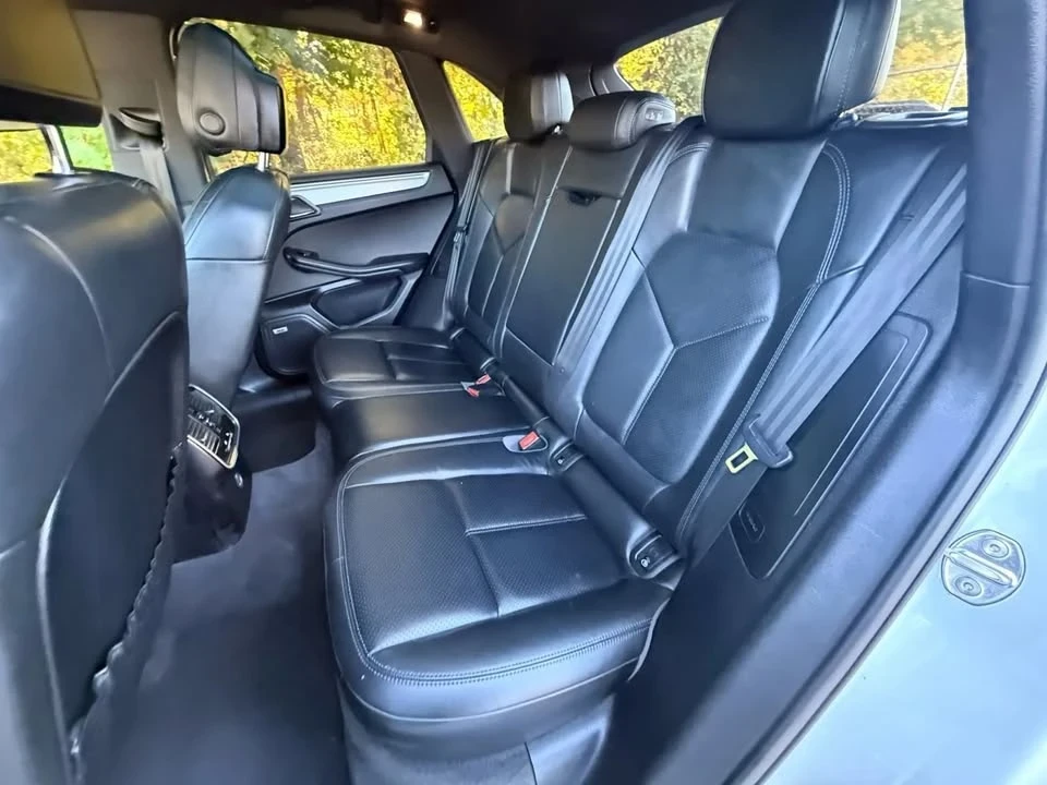 2018 Porsche Macan - Image 20 of 20