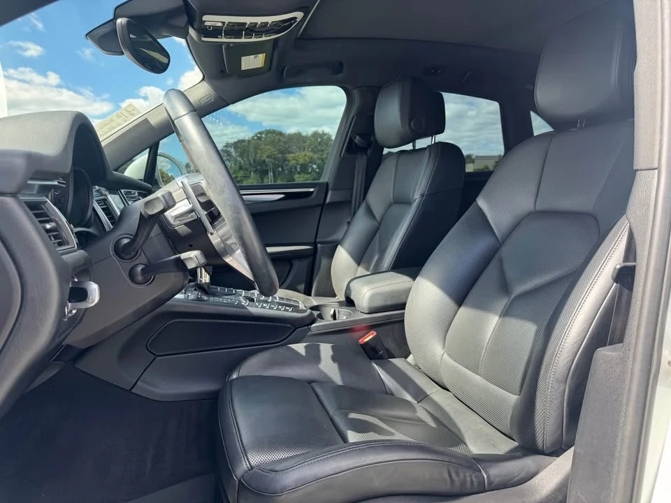 2018 Porsche Macan - Image 8 of 17