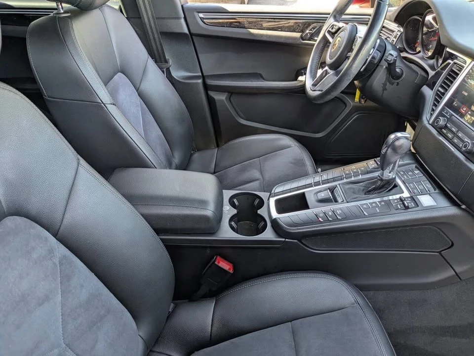 2018 Porsche Macan - Image 13 of 20
