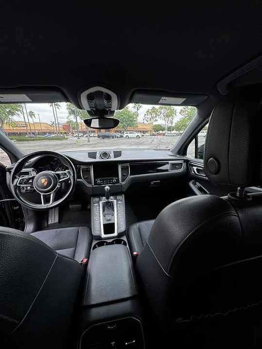 2018 Porsche Macan - Image 7 of 14