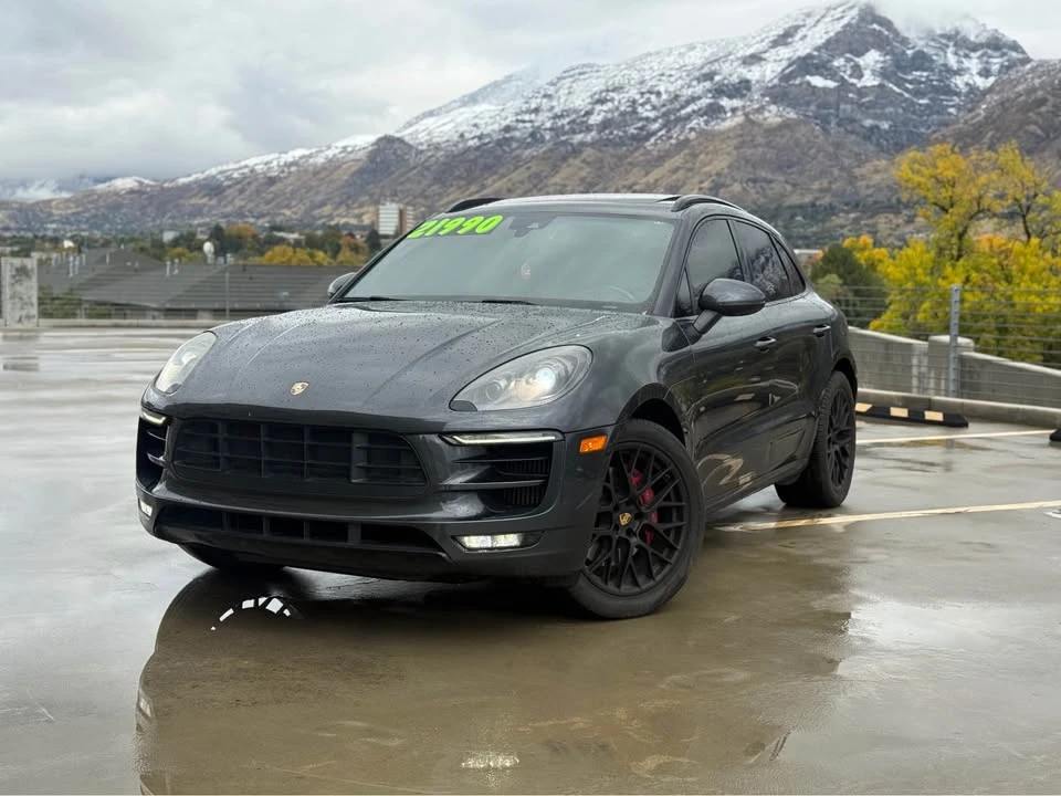 2018 Porsche Macan - Image 18 of 19
