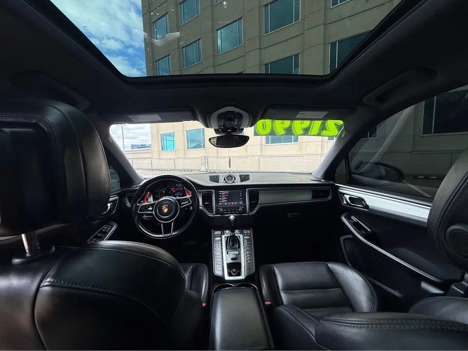 2018 Porsche Macan - Image 18 of 18