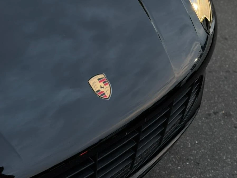 2018 Porsche Macan - Image 10 of 20