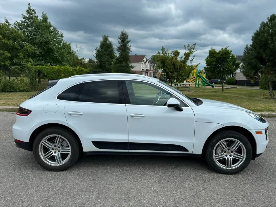 2018 Porsche Macan - Image 2 of 12