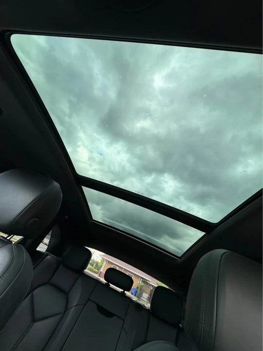 2018 Porsche Macan - Image 9 of 12