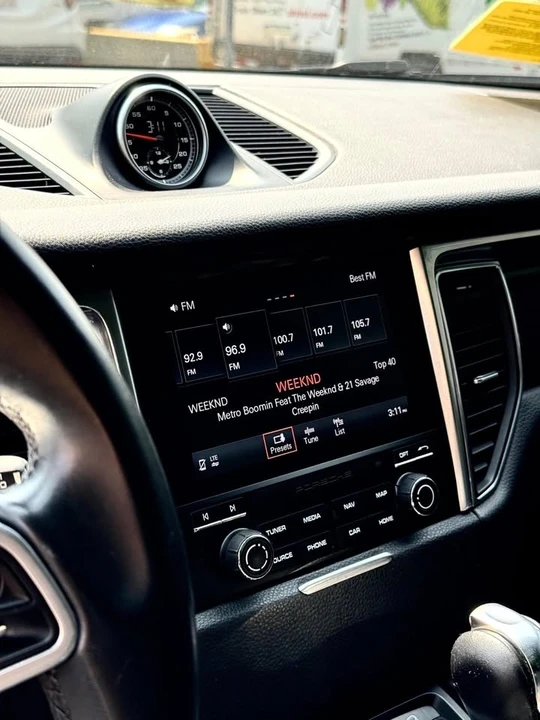 2018 Porsche Macan - Image 8 of 13