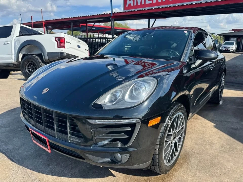 2018 Porsche Macan - Image 11 of 19