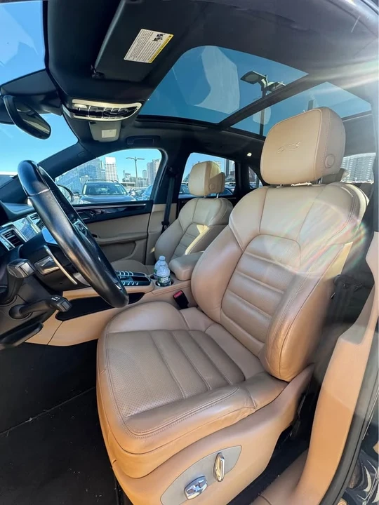 2018 Porsche Macan - Image 3 of 6