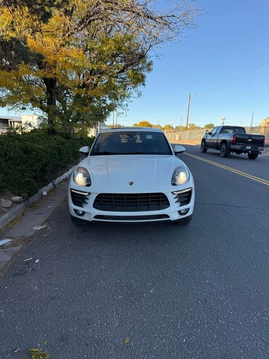 2018 Porsche Macan - Image 8 of 13