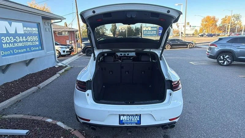 2018 Porsche Macan - Image 6 of 17