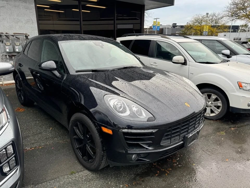 2018 Porsche Macan - Image 2 of 9