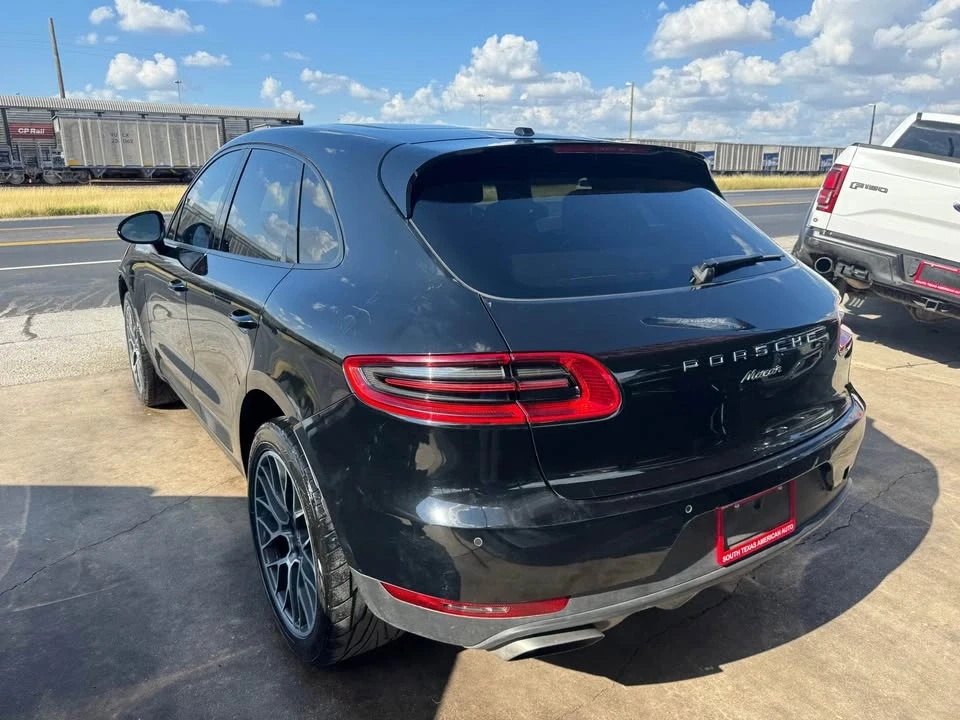 2018 Porsche Macan - Image 8 of 19