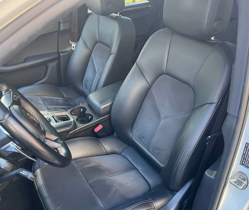 2018 Porsche Macan - Image 11 of 19