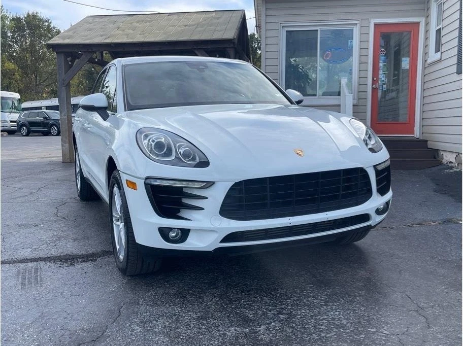 2018 Porsche Macan - Image 3 of 20