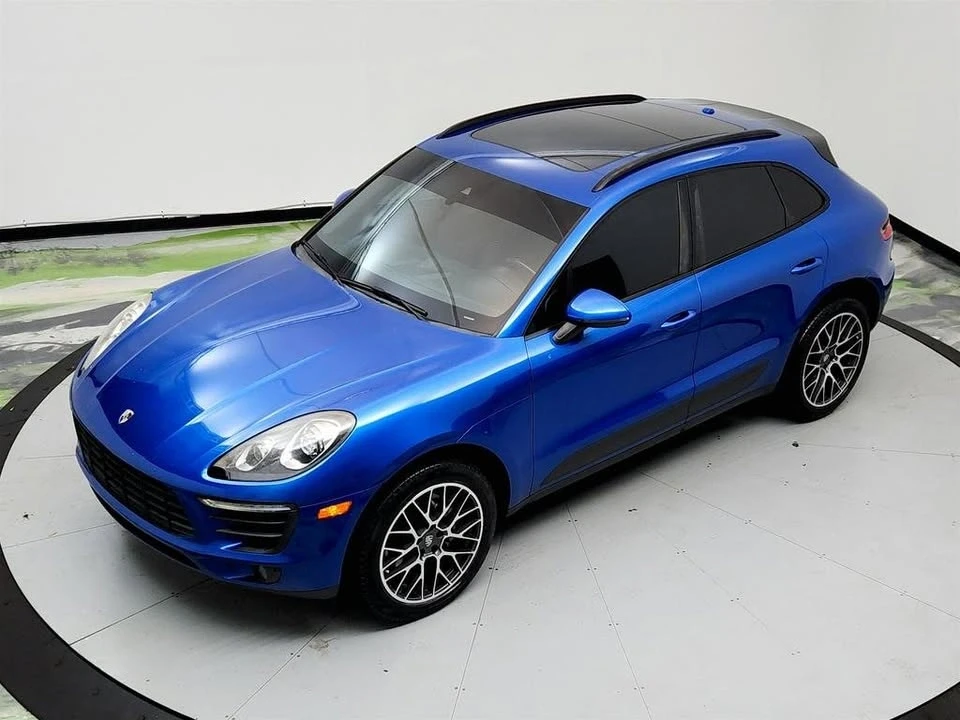 2018 Porsche Macan - Image 12 of 18
