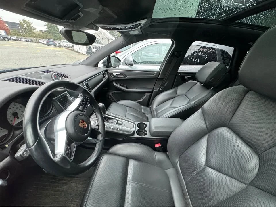 2018 Porsche Macan - Image 4 of 9