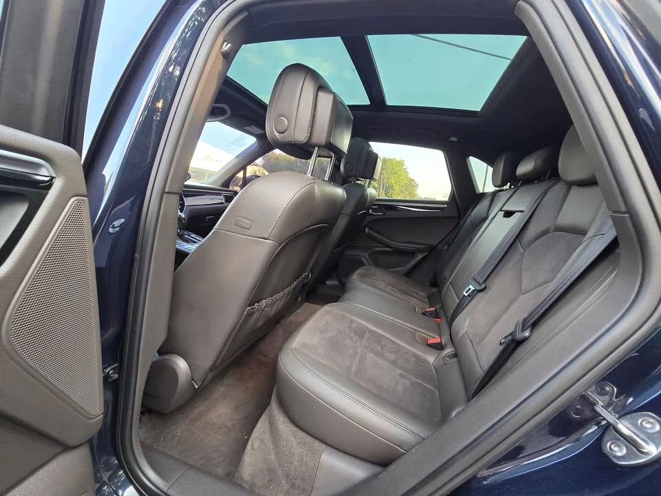 2018 Porsche Macan - Image 7 of 9