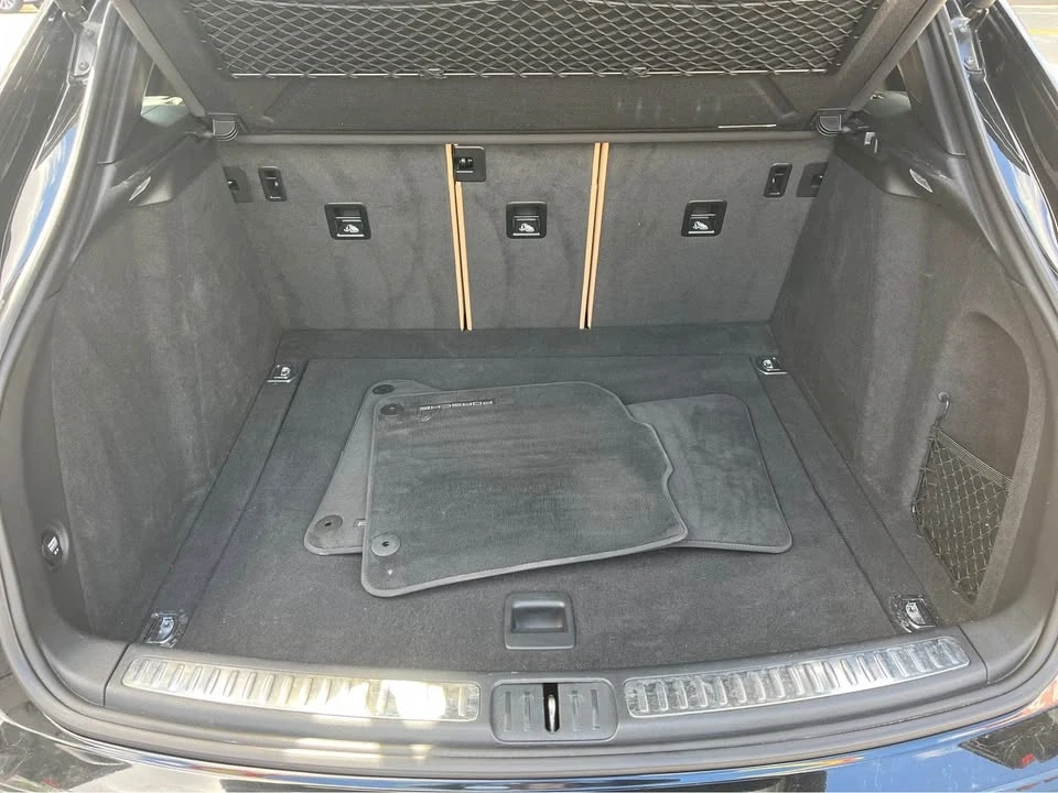 2018 Porsche Macan - Image 5 of 14