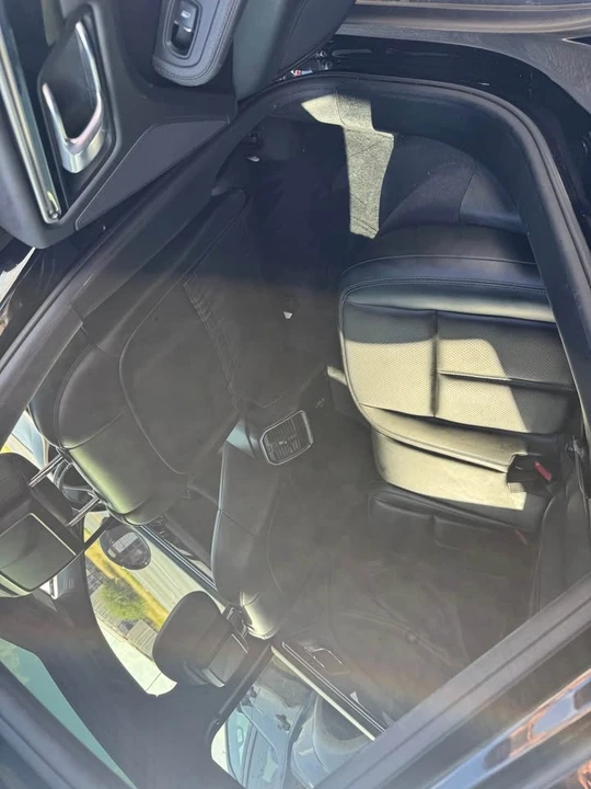 2018 Porsche Macan - Image 16 of 19