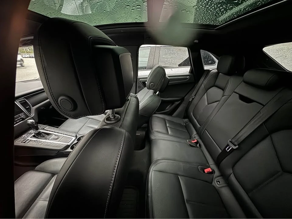 2018 Porsche Macan - Image 5 of 9
