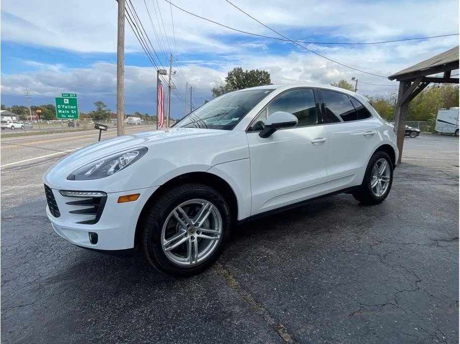 2018 Porsche Macan - Image 10 of 20