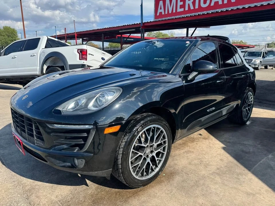 2018 Porsche Macan - Image 10 of 19