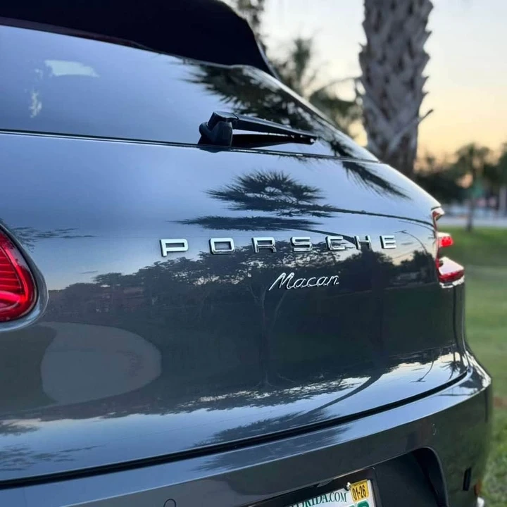 2018 Porsche Macan - Image 7 of 9