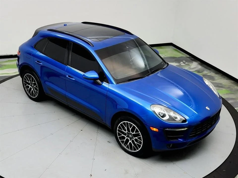 2018 Porsche Macan - Image 13 of 18