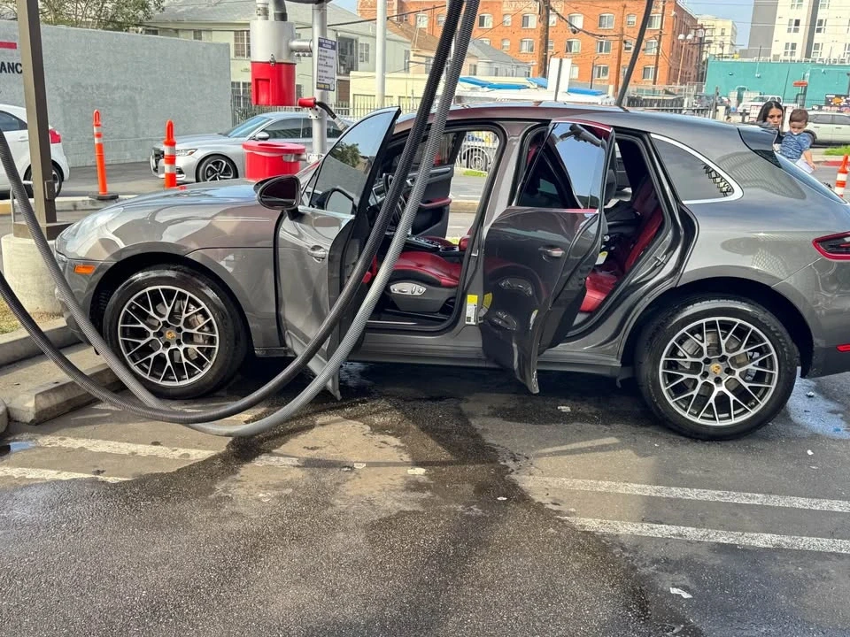 2018 Porsche Macan - Image 5 of 13