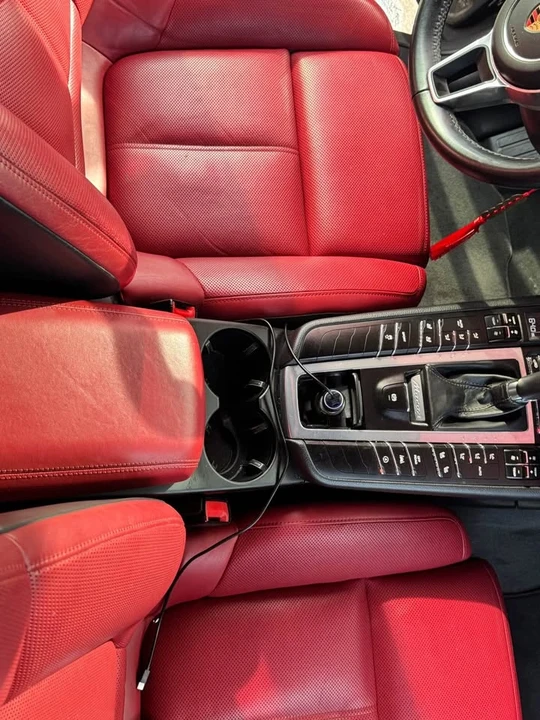 2018 Porsche Macan - Image 7 of 13