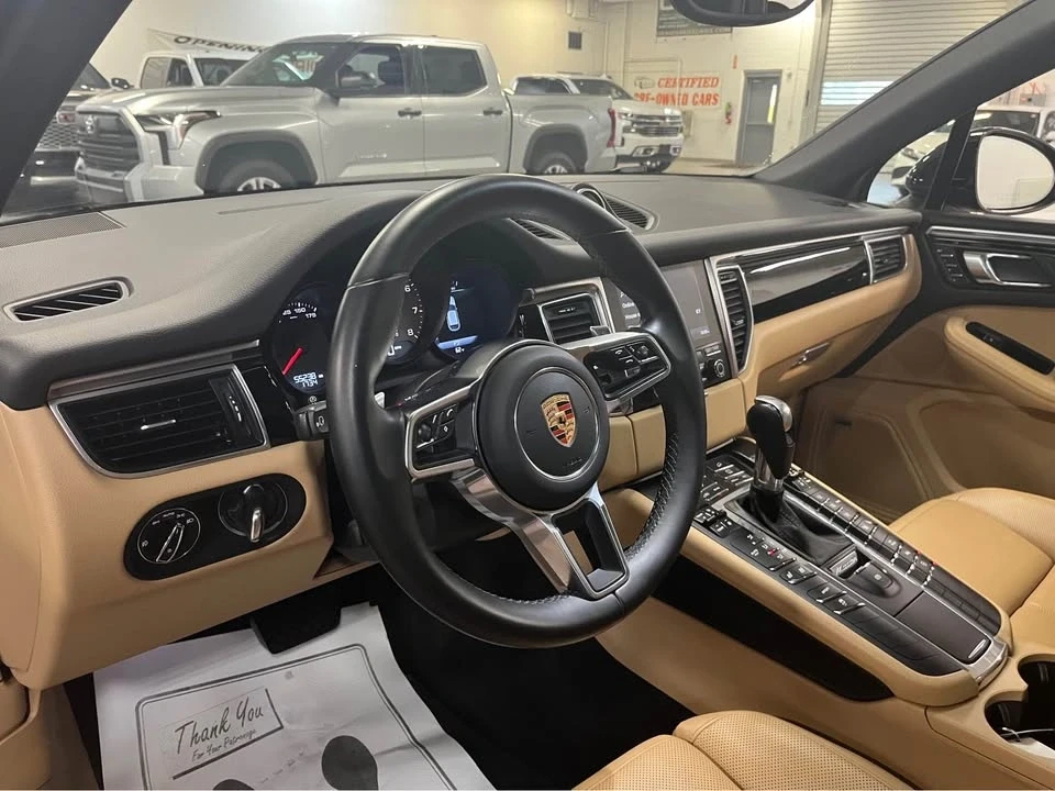 2018 Porsche Macan - Image 8 of 17