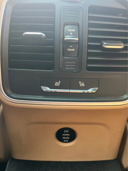2018 Porsche Macan - Image 14 of 14