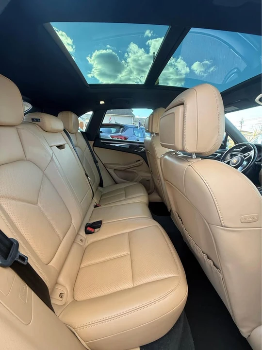 2018 Porsche Macan - Image 2 of 13