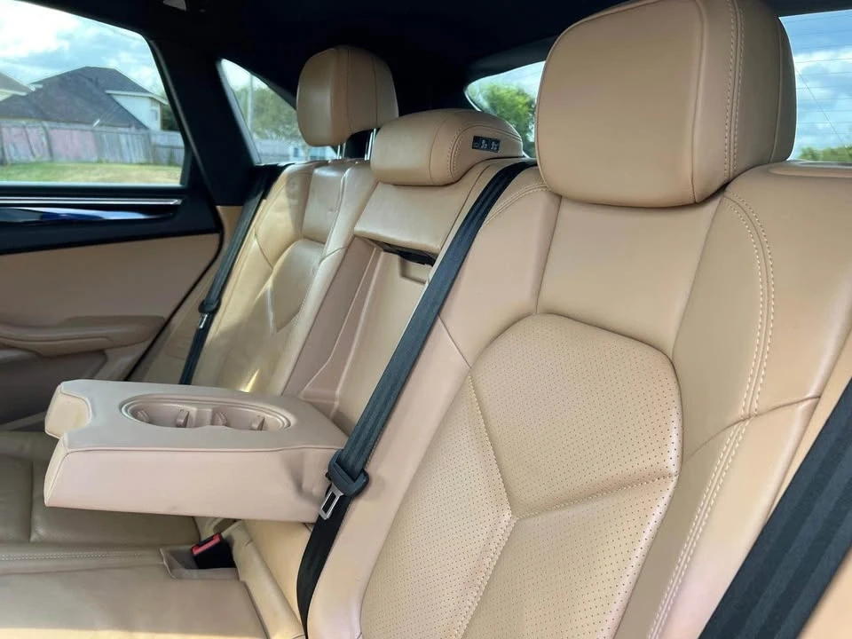 2018 Porsche Macan - Image 13 of 18