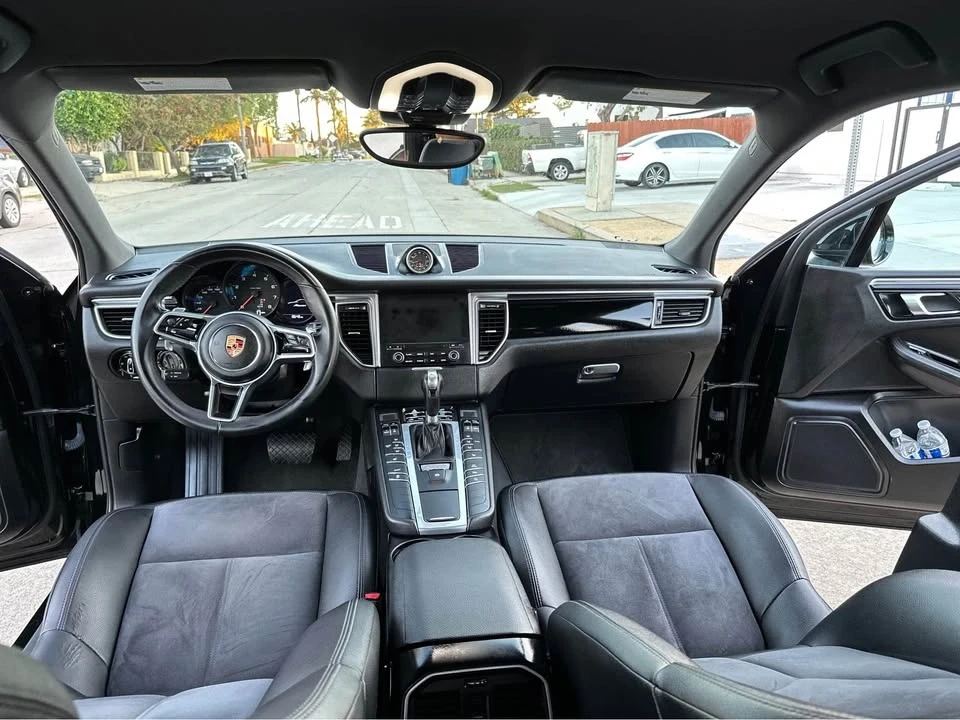 2018 Porsche Macan - Image 8 of 20