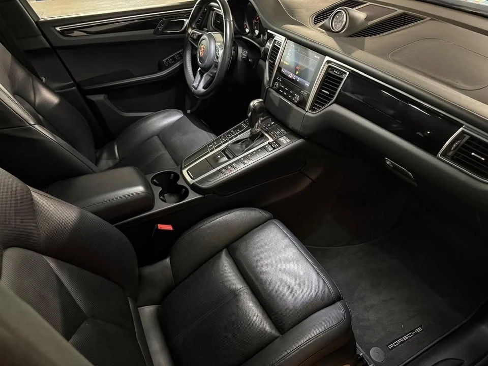 2018 Porsche Macan - Image 7 of 10