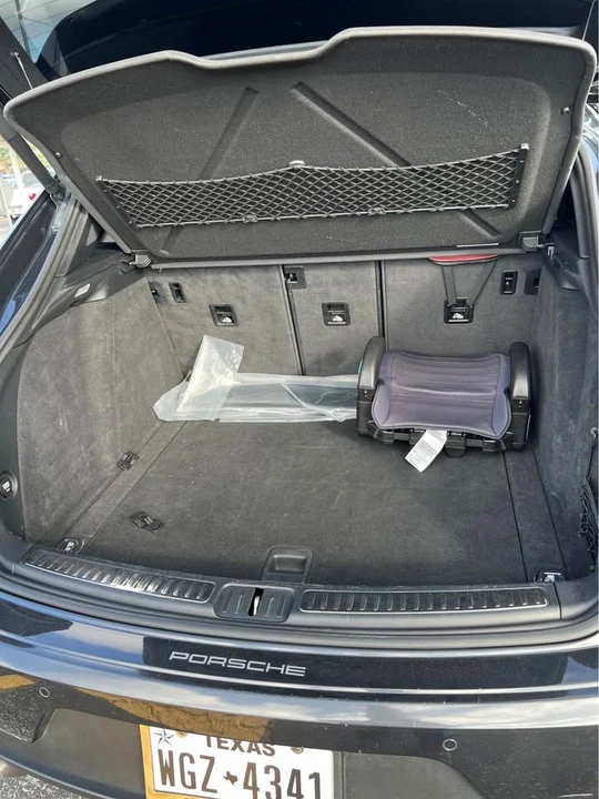 2018 Porsche Macan - Image 7 of 12