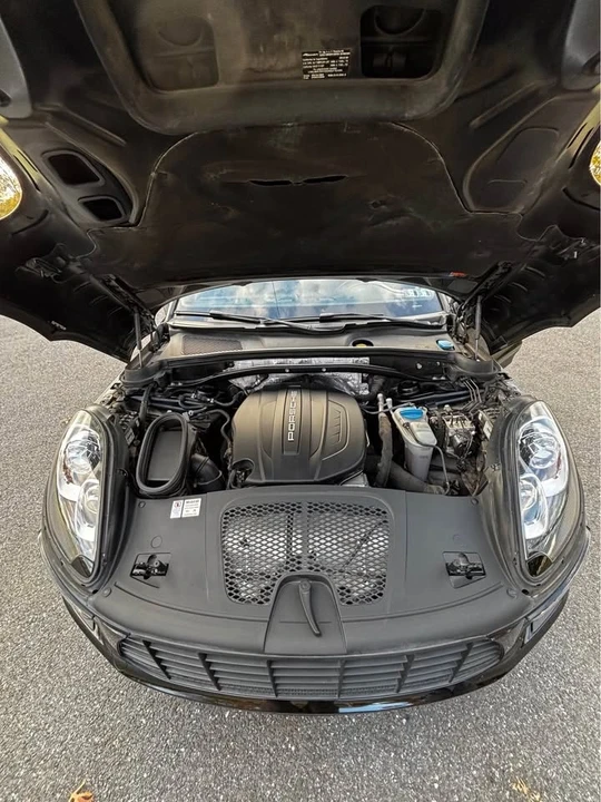 2018 Porsche Macan - Image 13 of 14