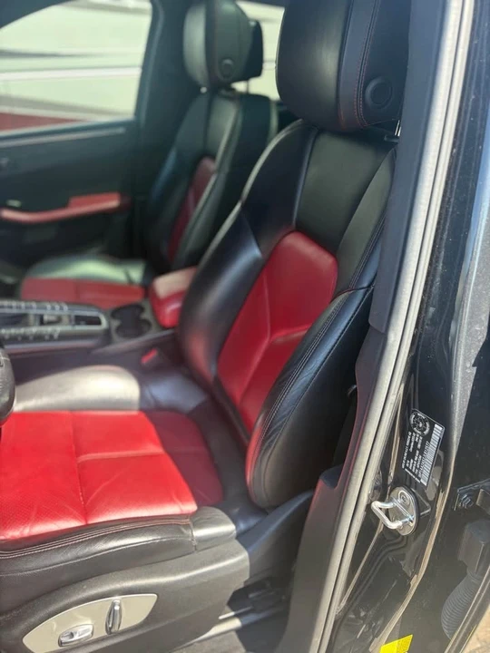 2018 Porsche Macan - Image 2 of 6