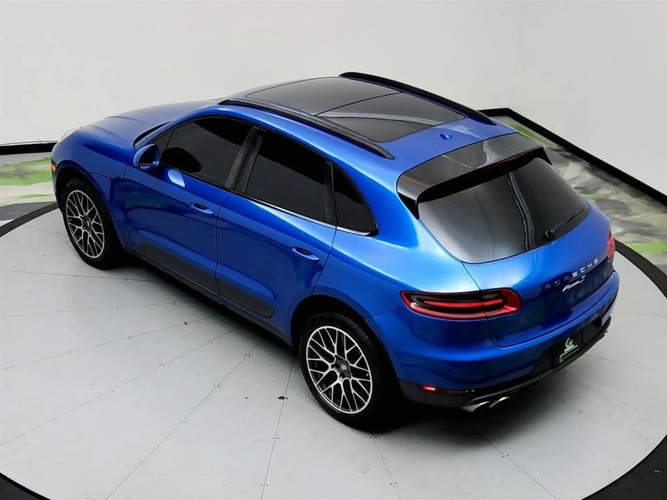 2018 Porsche Macan - Image 15 of 18