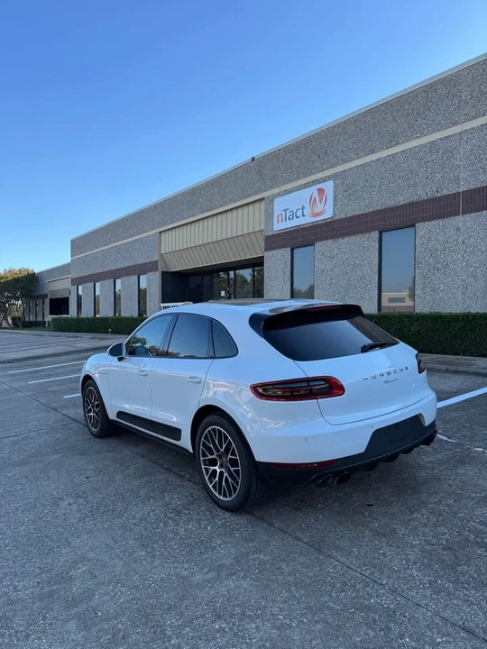 2018 Porsche Macan - Image 4 of 12