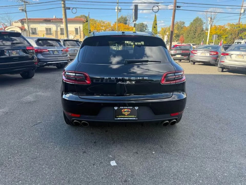 2018 Porsche Macan - Image 10 of 13