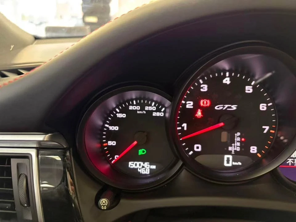 2018 Porsche Macan - Image 11 of 11