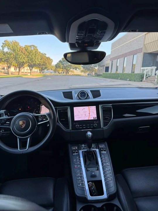 2018 Porsche Macan - Image 7 of 12